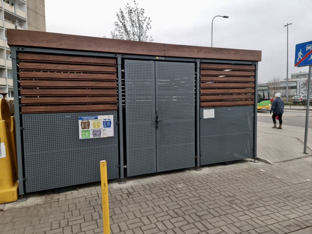 Wiata śmietnikowa osiedlowa Poznań – realizacja Rabski